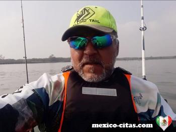 adrian6304 - date a Mexican, 100% free adrian6304