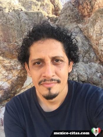 robert137 - date a Mexican, 100% free robert137